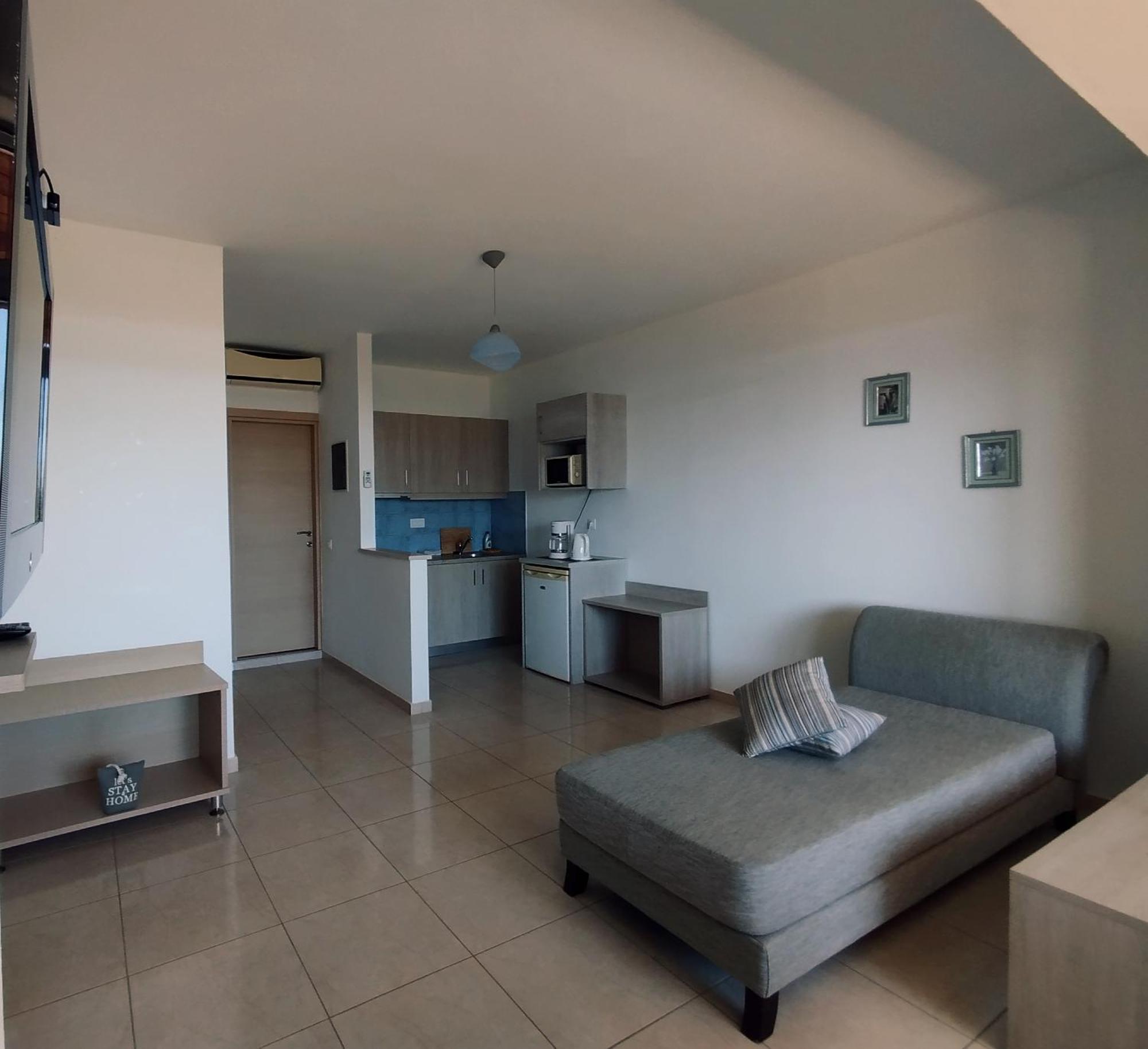 Alexena Apartments Agia Galini Exteriör bild